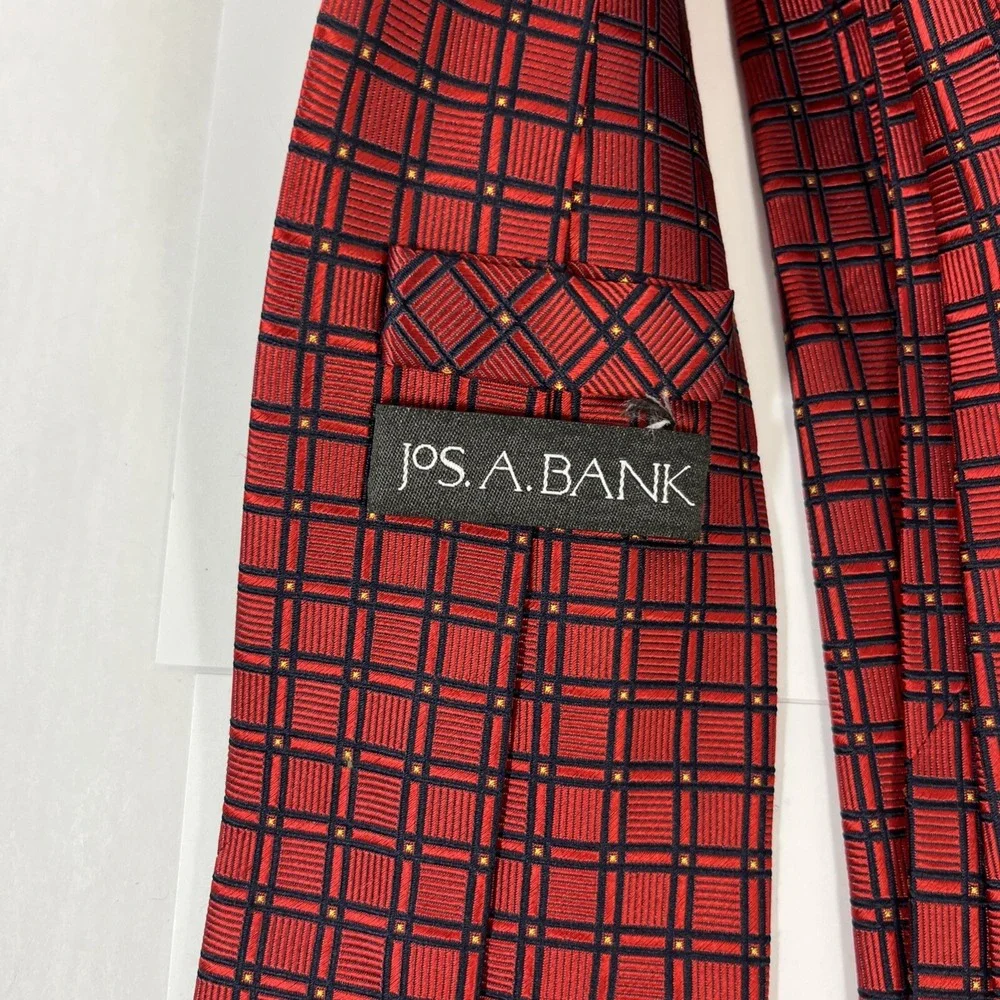 Jos A Bank Mens Tie3.75  in W x L60 in Silk Check Red Black